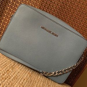 Blue Michael Kors Jet Set Crossbody 💙